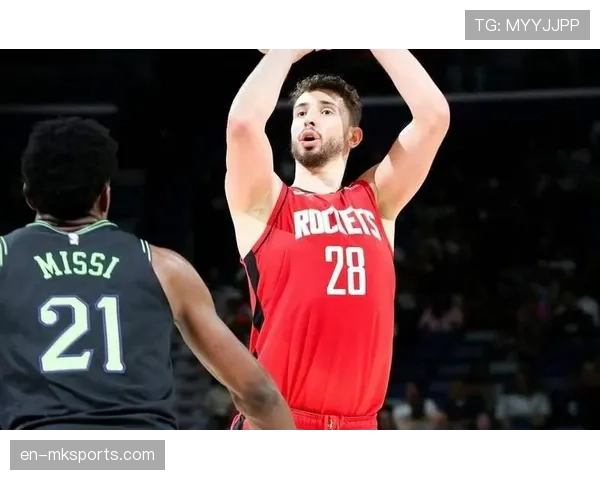 申京季后赛前两场进攻效率低迷 面对包夹决策能力受质疑